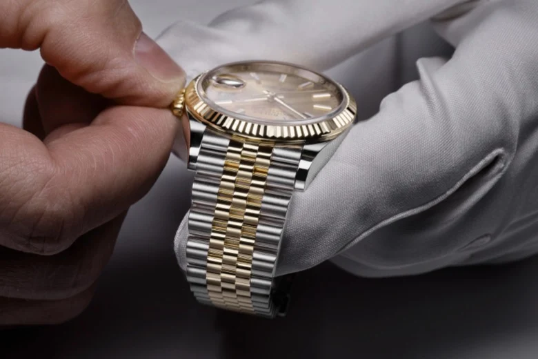 keep_exploring rolex servicing